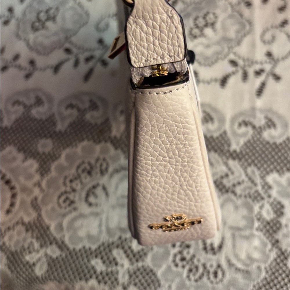 Coach 🆕 X Peanuts Nolita 19 Chalk Snoopy "HAPPINESS IS HAVING A GREAT FRIEND - Picture 5 of 13
